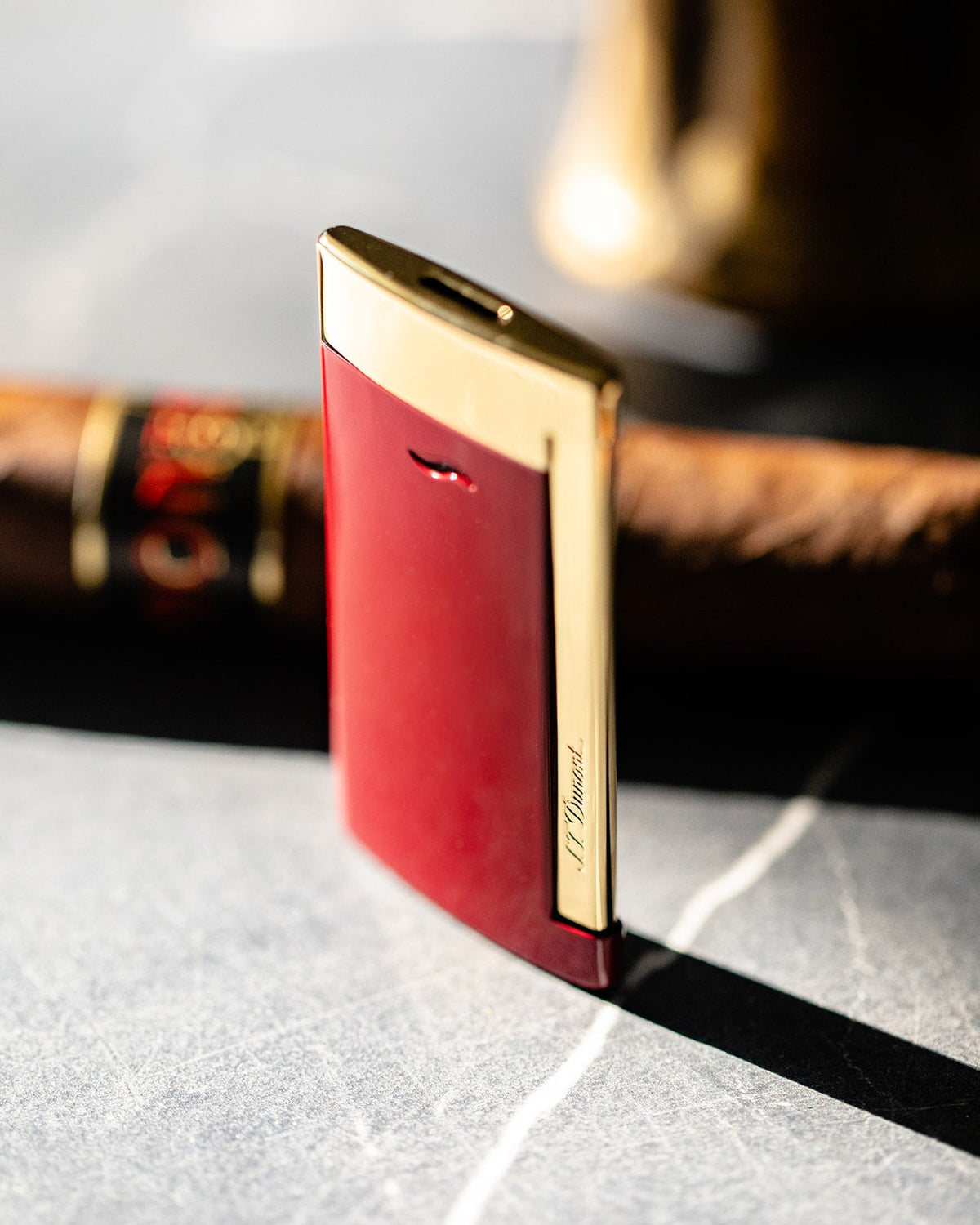Dupont Slim 7 Lacquered lighter - Red